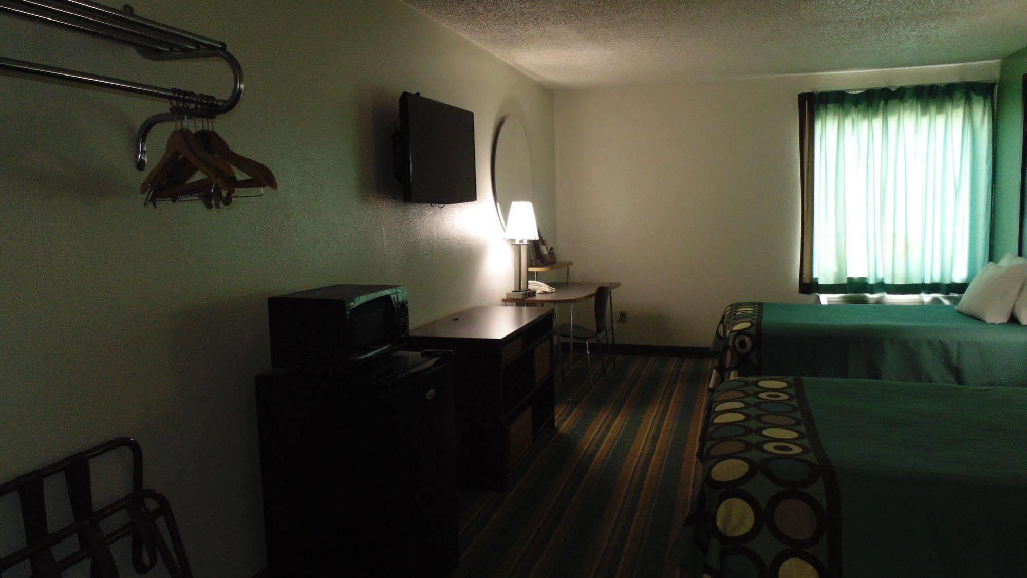 Motel Super 8 By Wyndham Sapulpa/Tulsa Area Glenpool Esterno foto